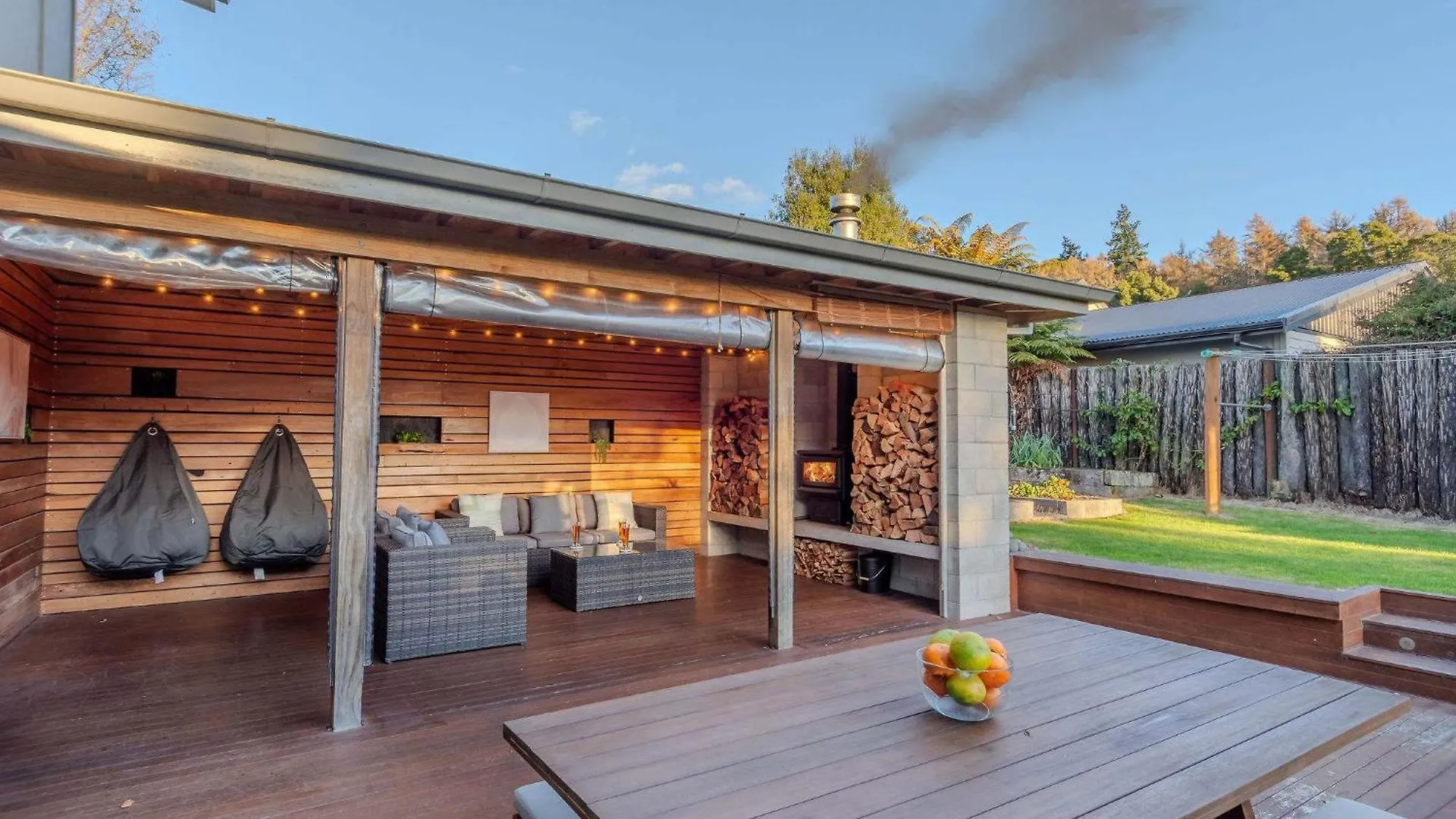 Inn Lewis - Beside The Redwoods With Spa Pool 로토루아